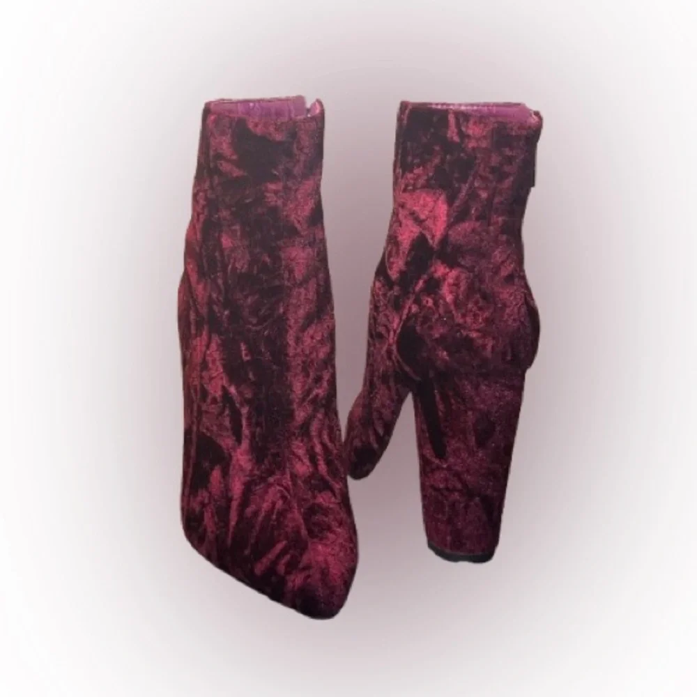 Jessica Simpson Burgundy Crushed Velvet Heeled Boots Size 6 Women’s - Picture 6 of 16